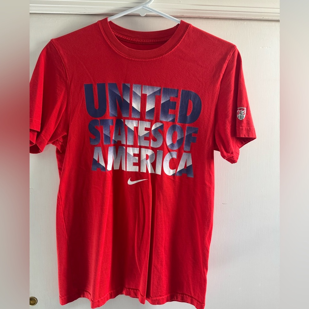 Five (5) Nike Red USA and other Graphic Men's T-Shirts
